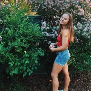 Meet your Posher, Annalisa